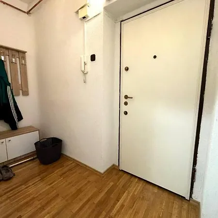 Apartment Komforan Trosoban Stan U Centru Sarajevo